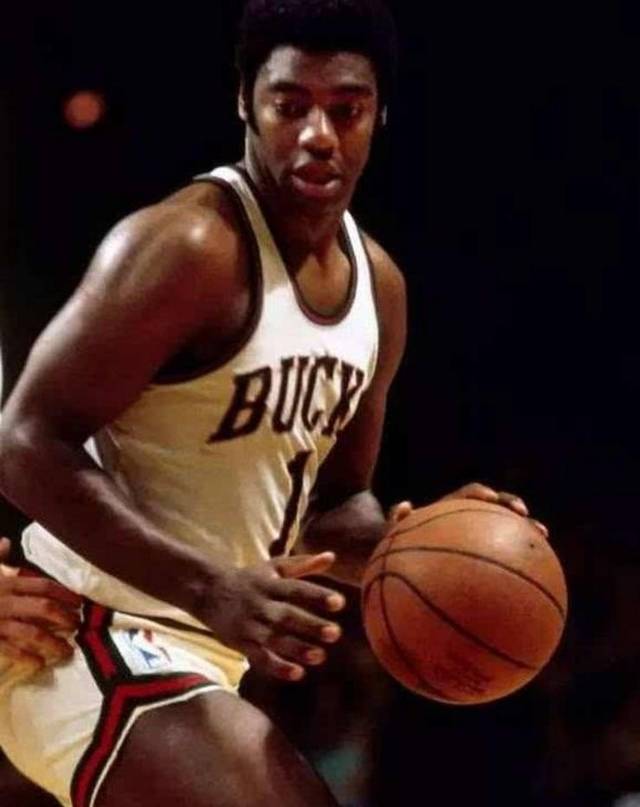 巨大影响 巨大影响