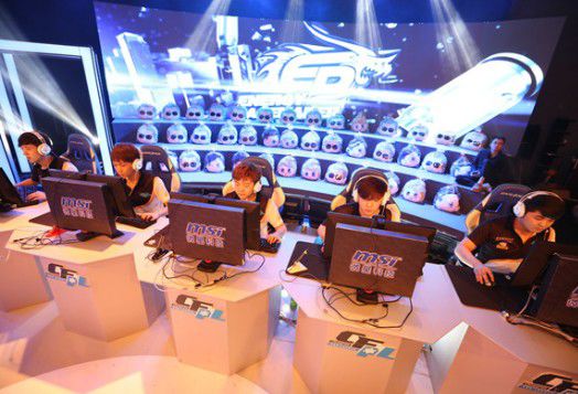 困境时不低 困境时不低